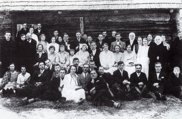 KKE 3815.jpg - Wesele Państwa Szymiałojć. Na fotografii członkowie rodziny Gil i Szymiałojć, 1926 r.